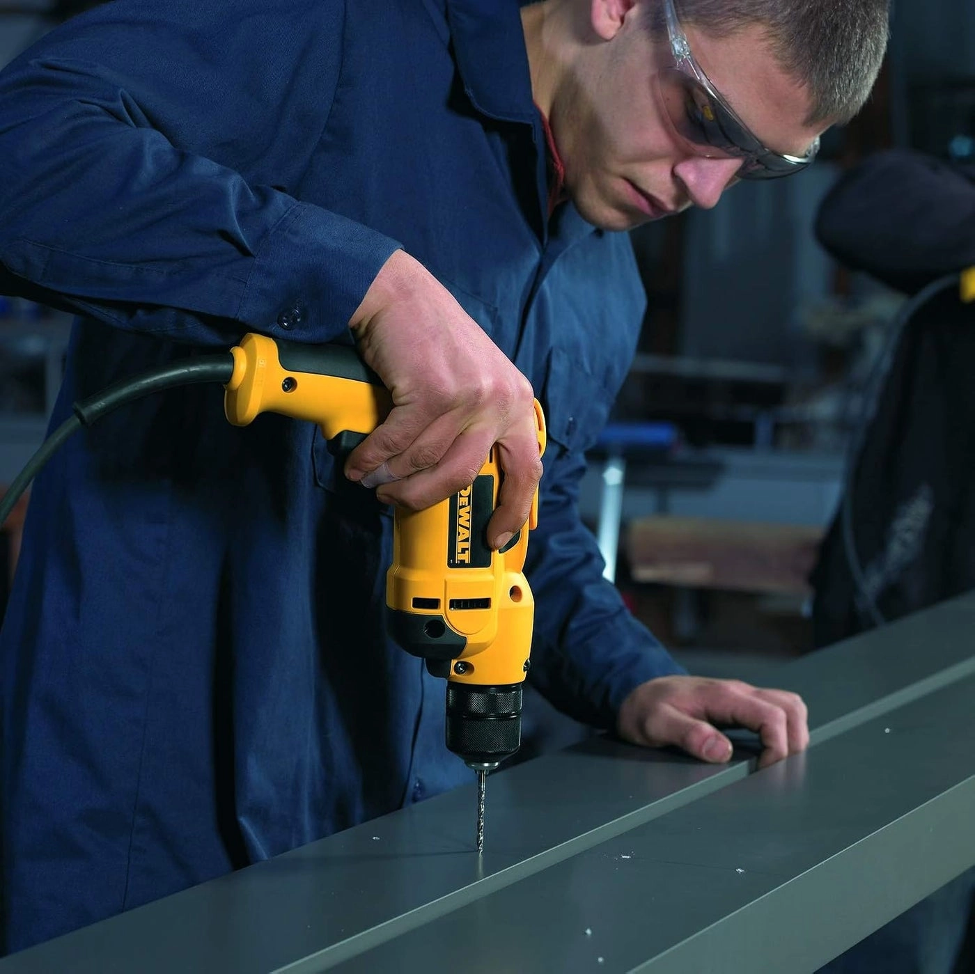 DWD112S-B5 - 220V 701W 10mm