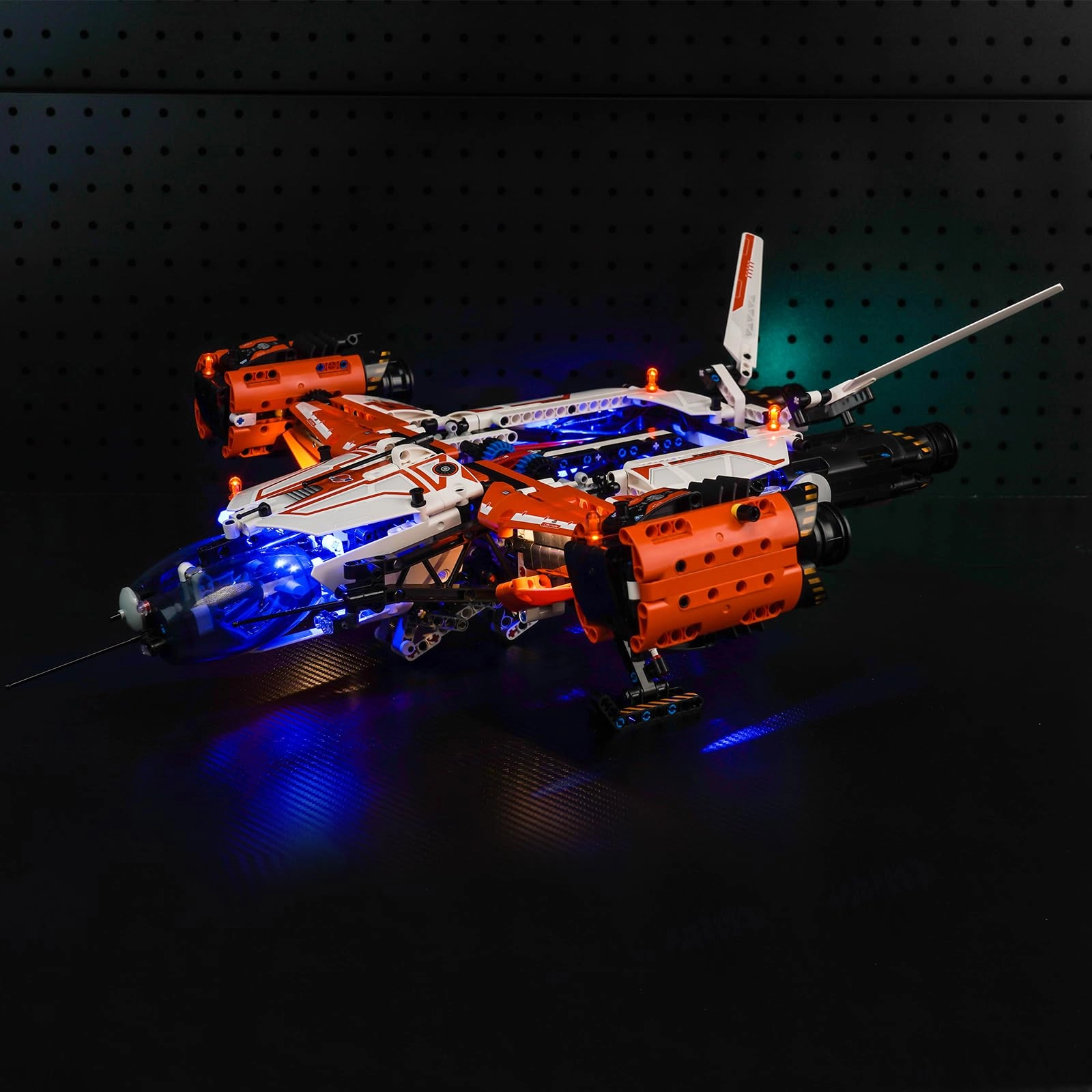 Technic Vtol Heavy Cargo Spaceship Lt81 (42181)