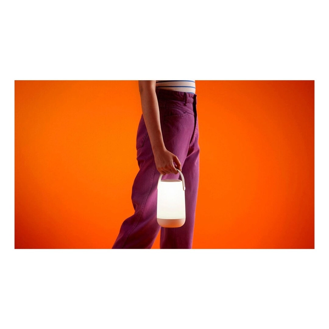 Mobile Smart Portable Light - 0.7 W 400 Lumens