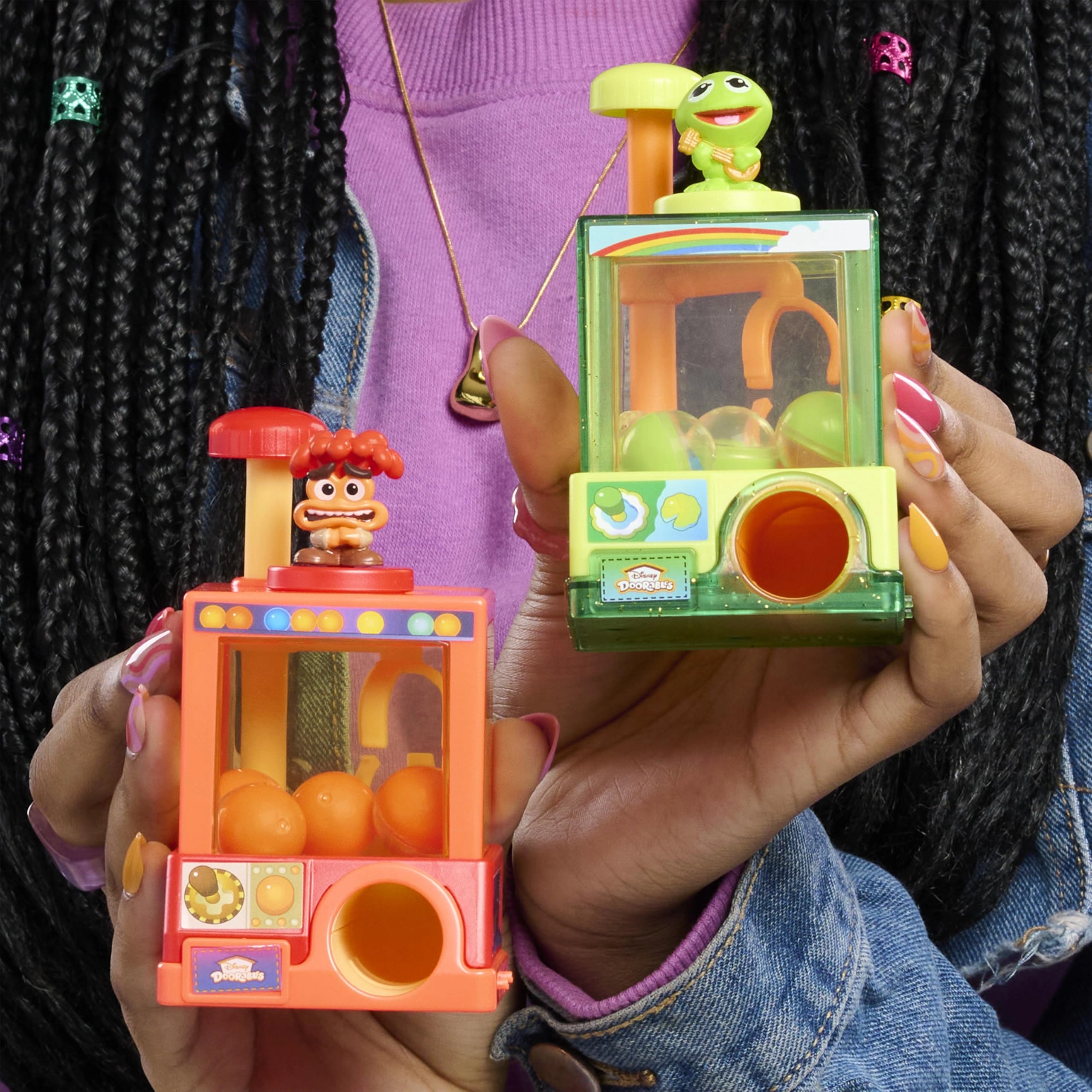 Whatcha Gotcha Claw Machine - 5yr Disney Doorables 9pcs
