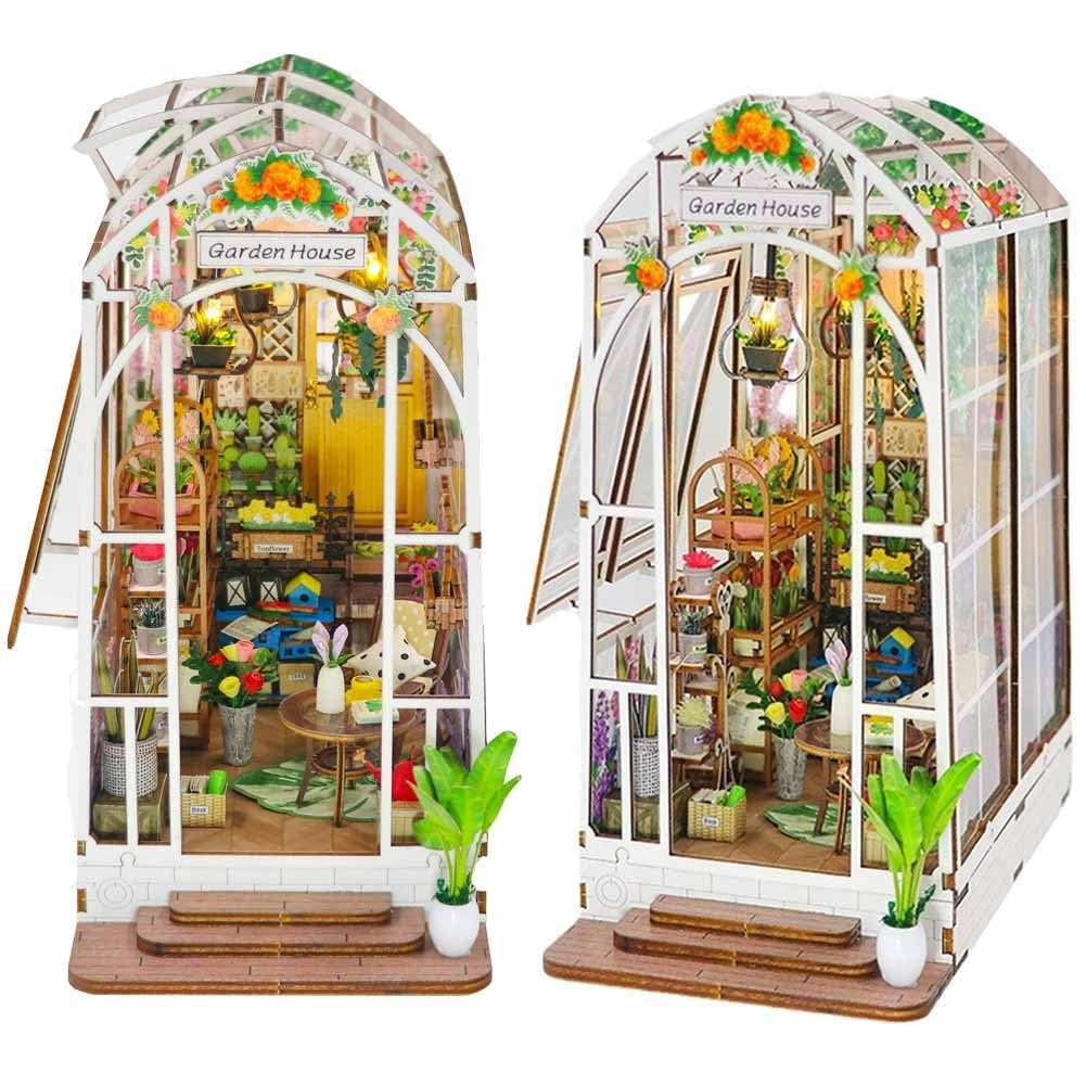 TOPBSFARNY Booknook - Garden House