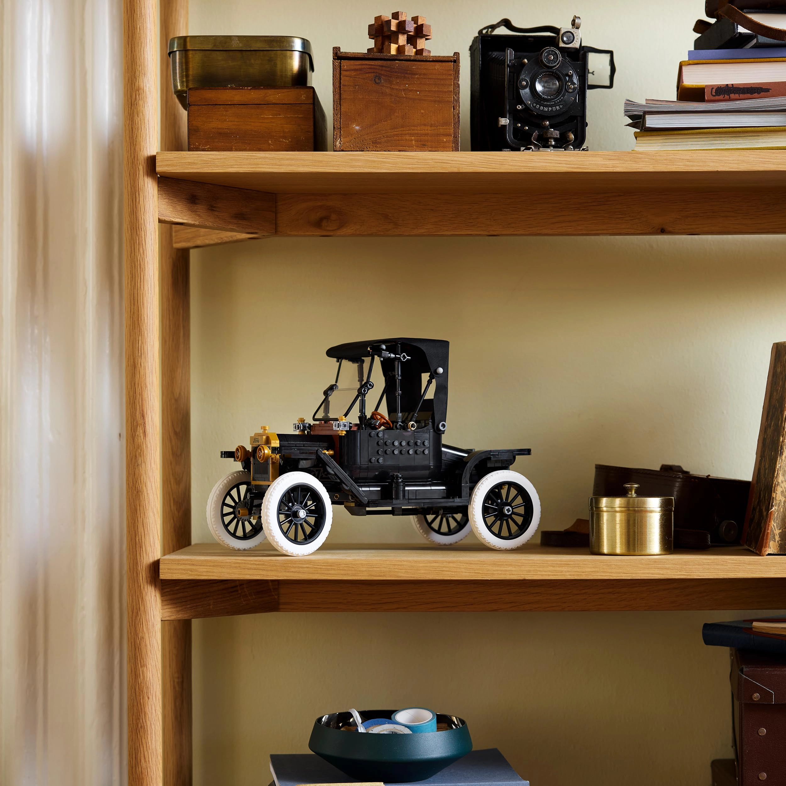 Ford Model T (11376) - Retro Car Model Kit