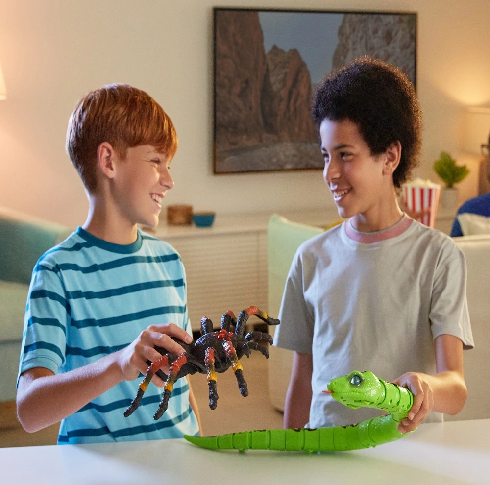 Robo Alive Giant Tarantula - 15.6 inches Smart Movement Technology