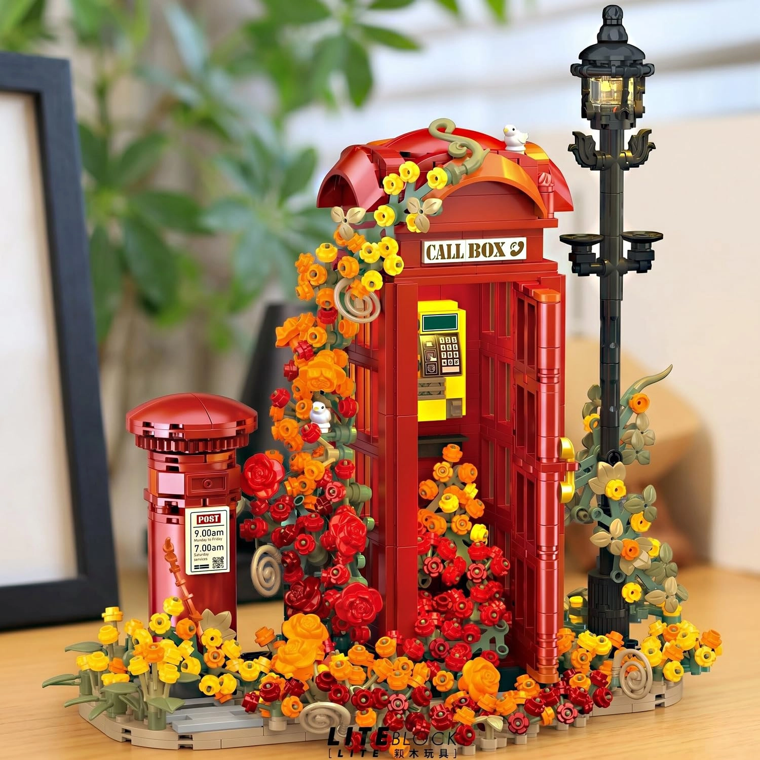 serfiman London Retro Phone Booth (JJ9207) - Architecture