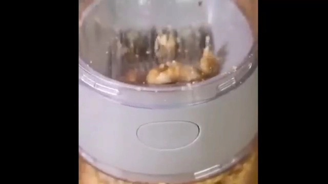 Nut Grinder - 16-blade