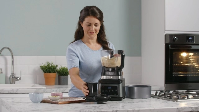 3-IN-1 Food Processor - 2.1L 1200 watts