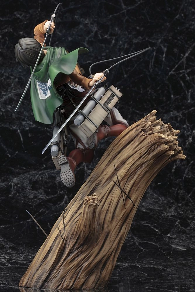 Levi - Attack on Titan (28 cm)