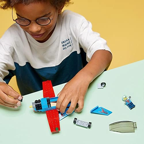City Stunt Plane (60323)