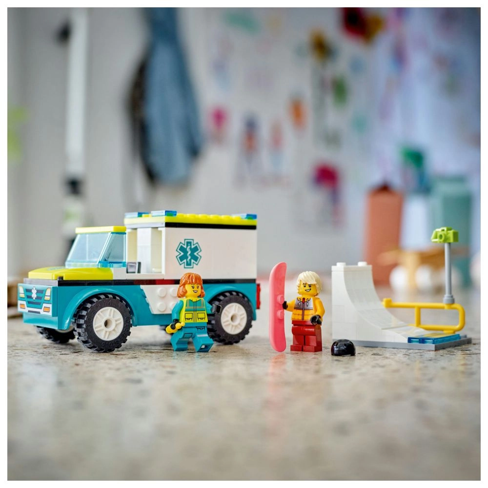 LEGO City Emergency Ambulance and Snowboarder (60403)