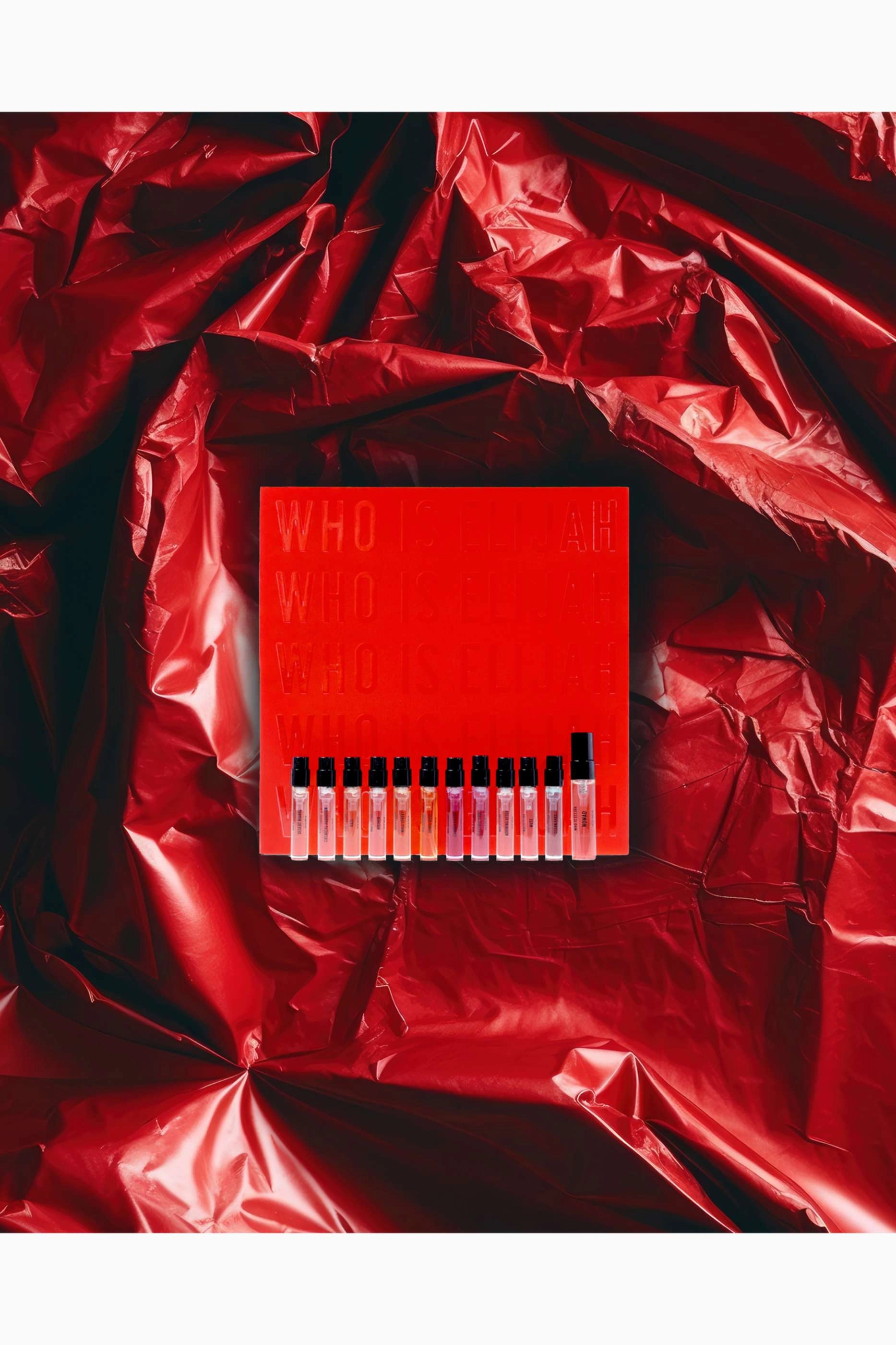 12 Scent's Of Christmas - 3 Atomisers 9 Mini Sprays