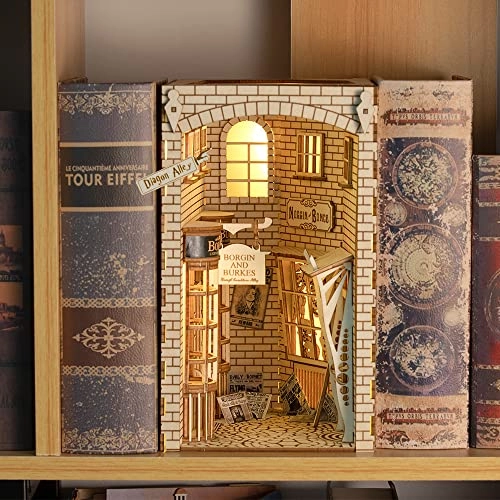 Book Nook Kit - Fantasy