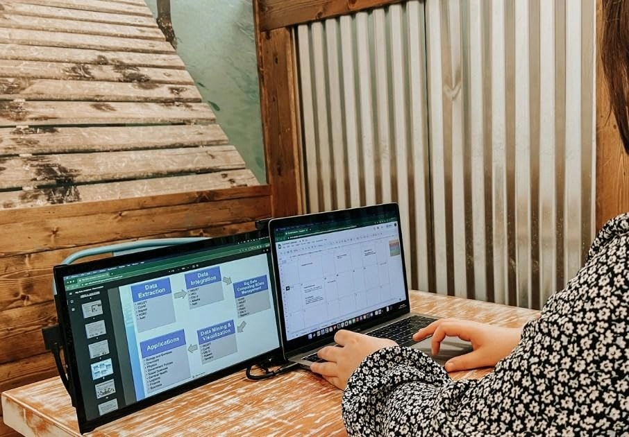 Lite - 1920x1080 13.3"