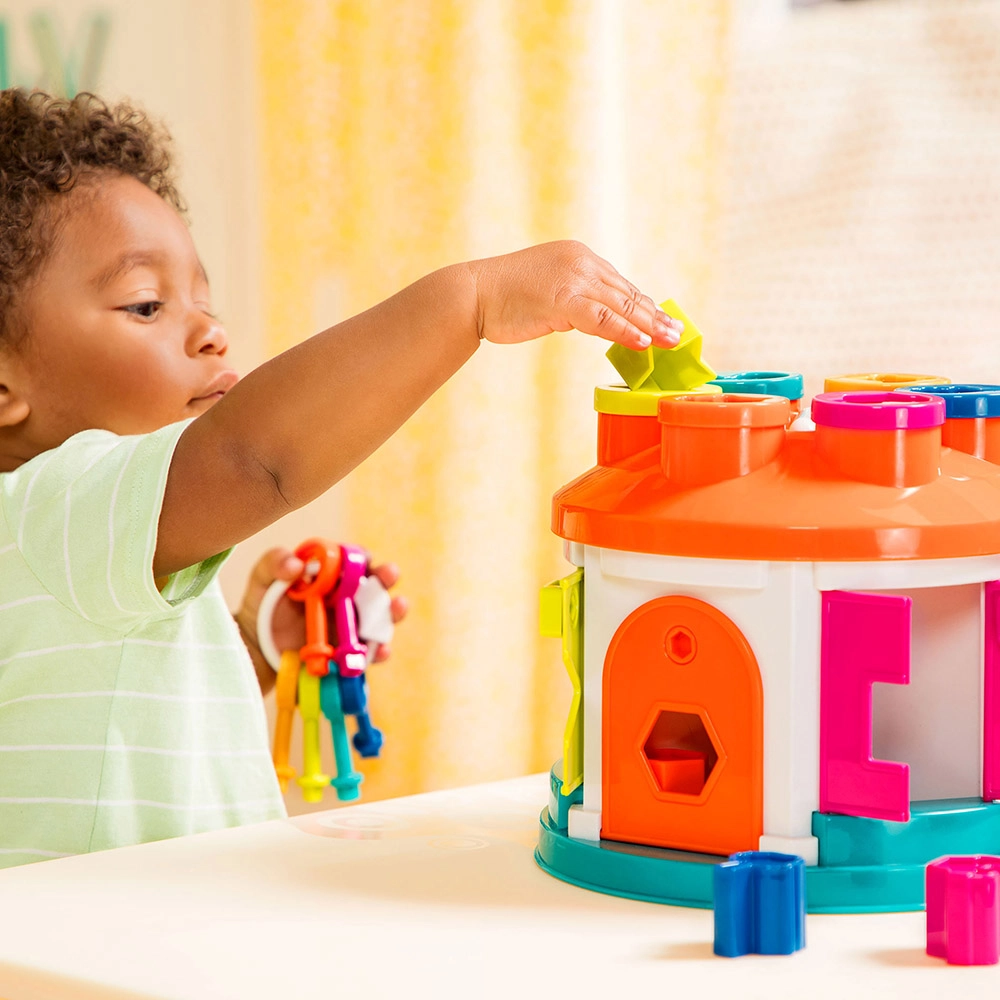 Shape Sorter House - Suitable for 2 years & above 14 pieces