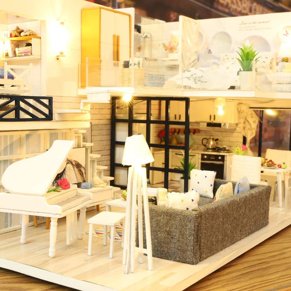 DIY Miniature Dollhouse Kit - Tiny House 1:24