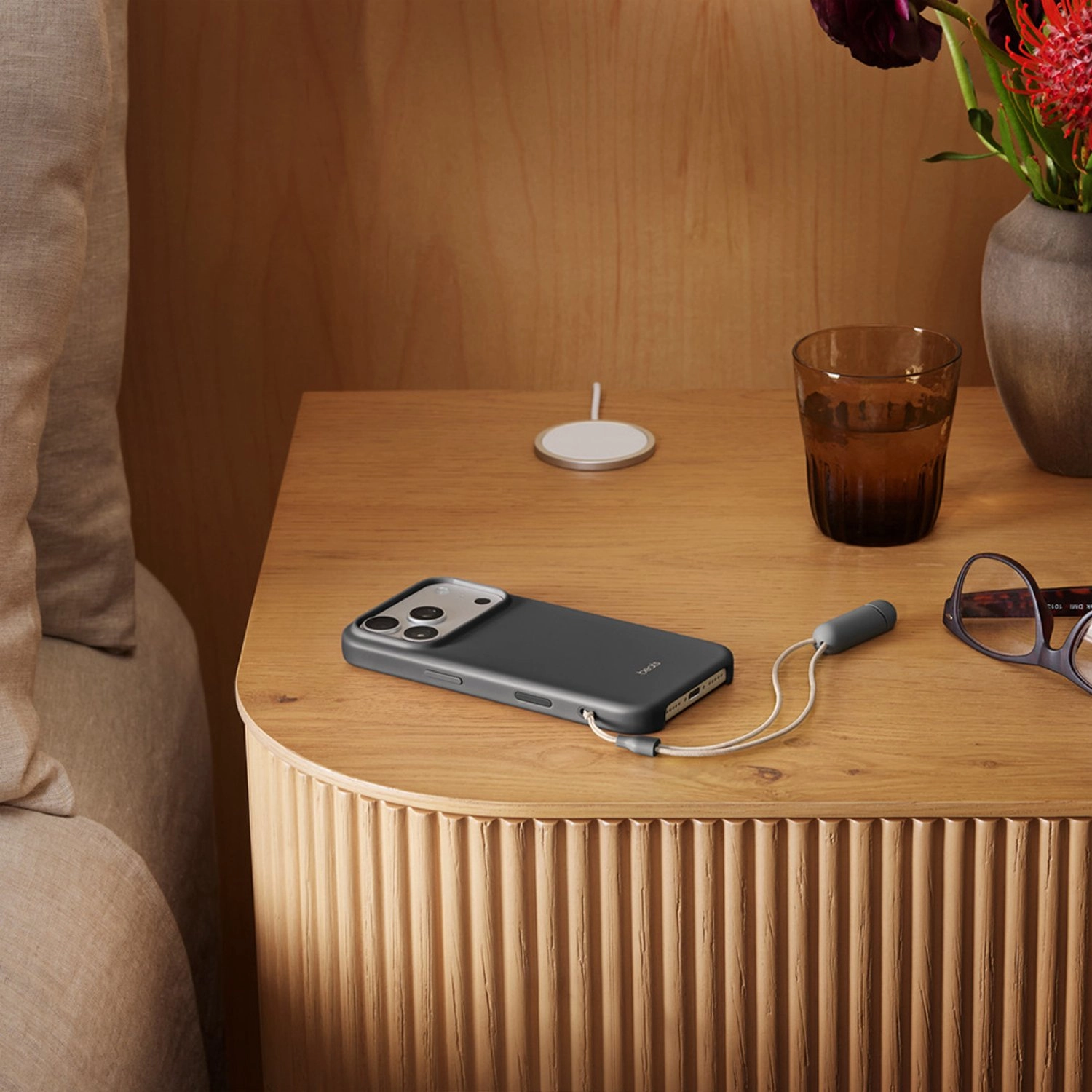 Kickstand & Camera Control Case - Hard plastic with MagSafe for iPhone 17 Pro