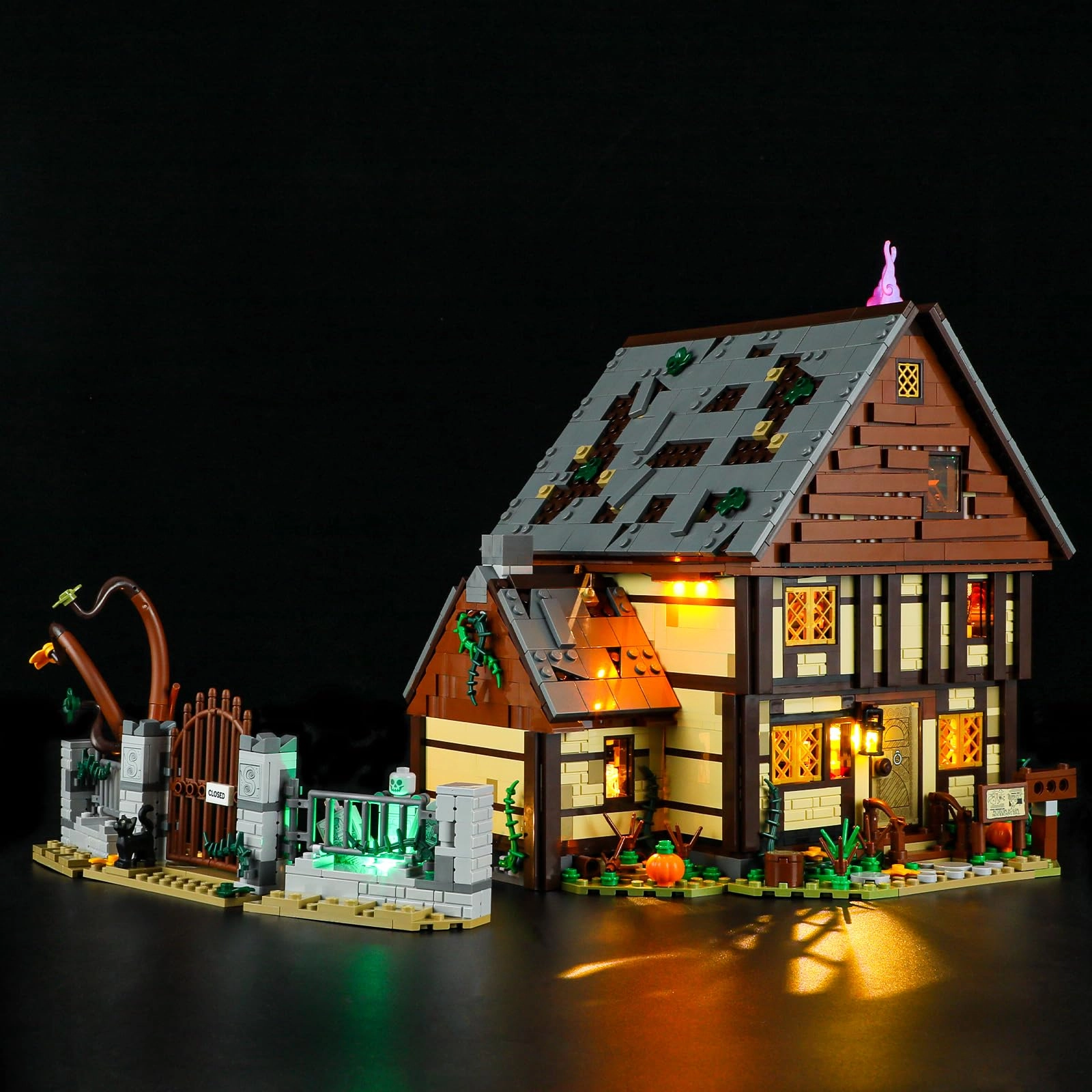 MENZAVA LED Lighting Kit - Rustic Disney Hocus Pocus: the Sanderson sisters' cottage