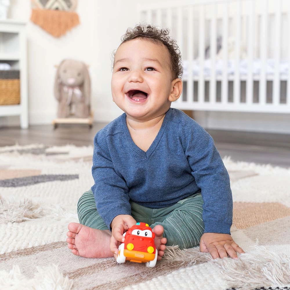 Grip & Roll - 0 months Fire Engine