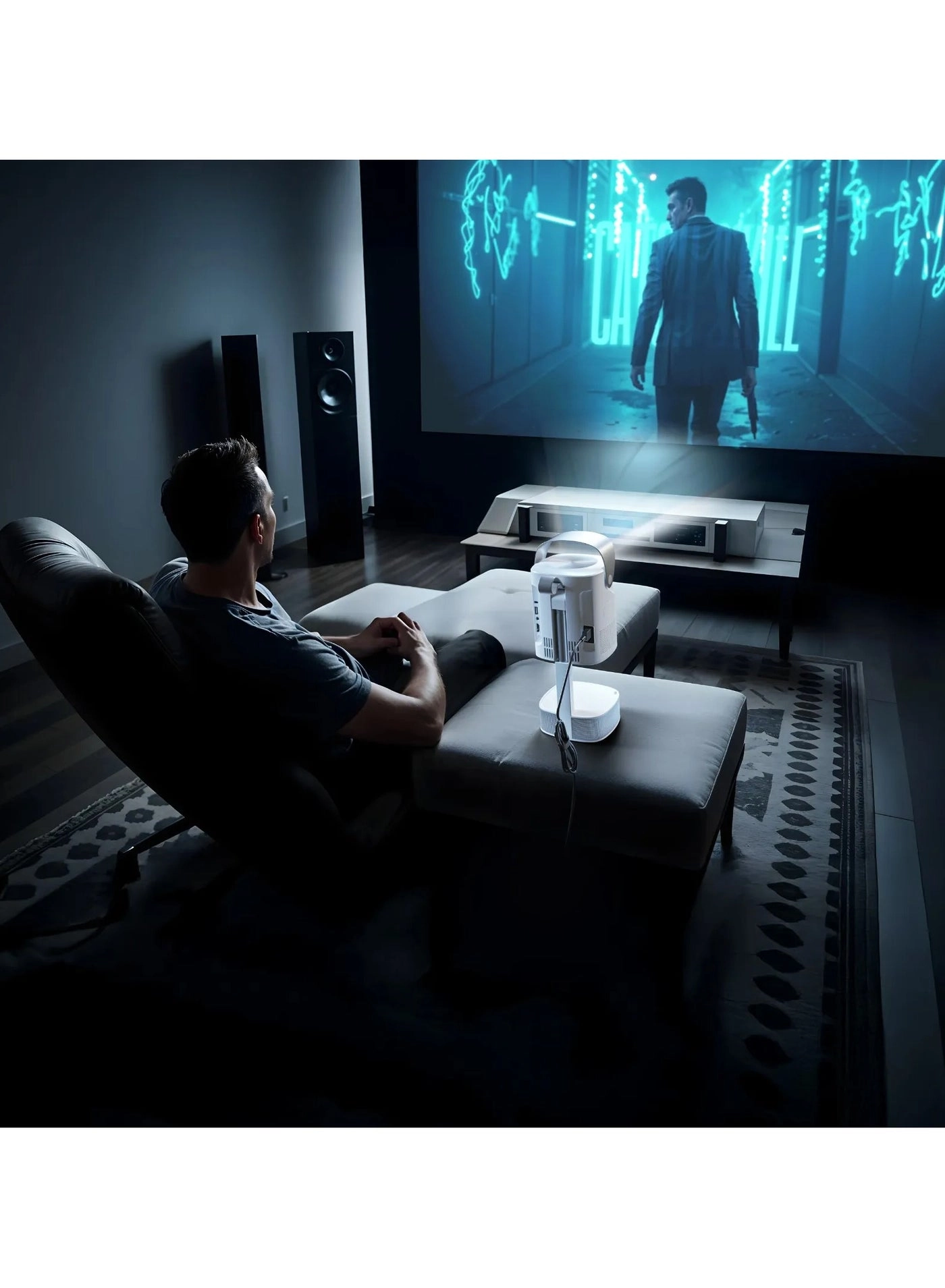 Pluto GNPLPRJRWH 250 ANSI lumens