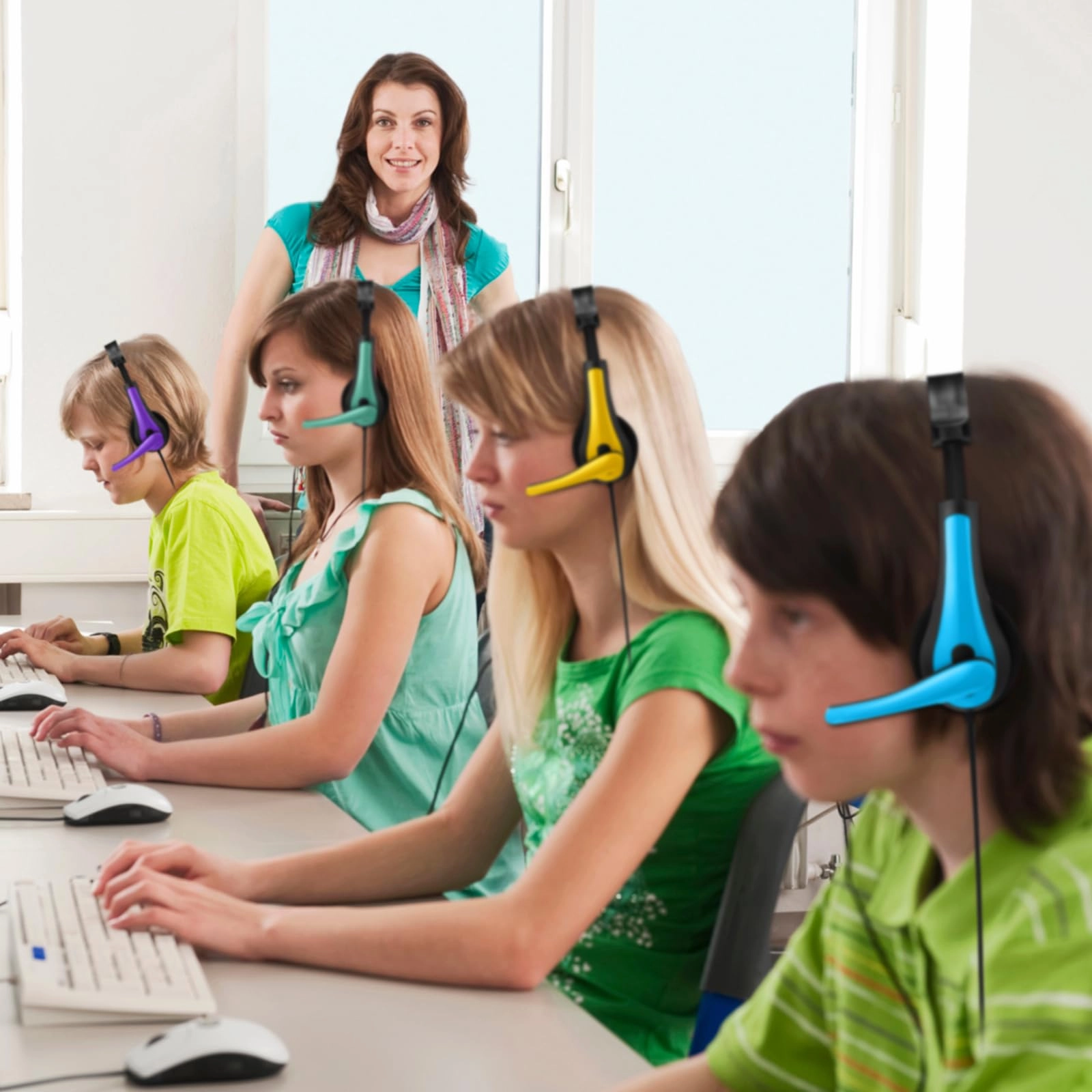 20 Pack Bulk Classroom Headphones Wired Headphone