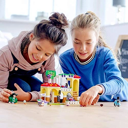 Friends Heartlake City Restaurant