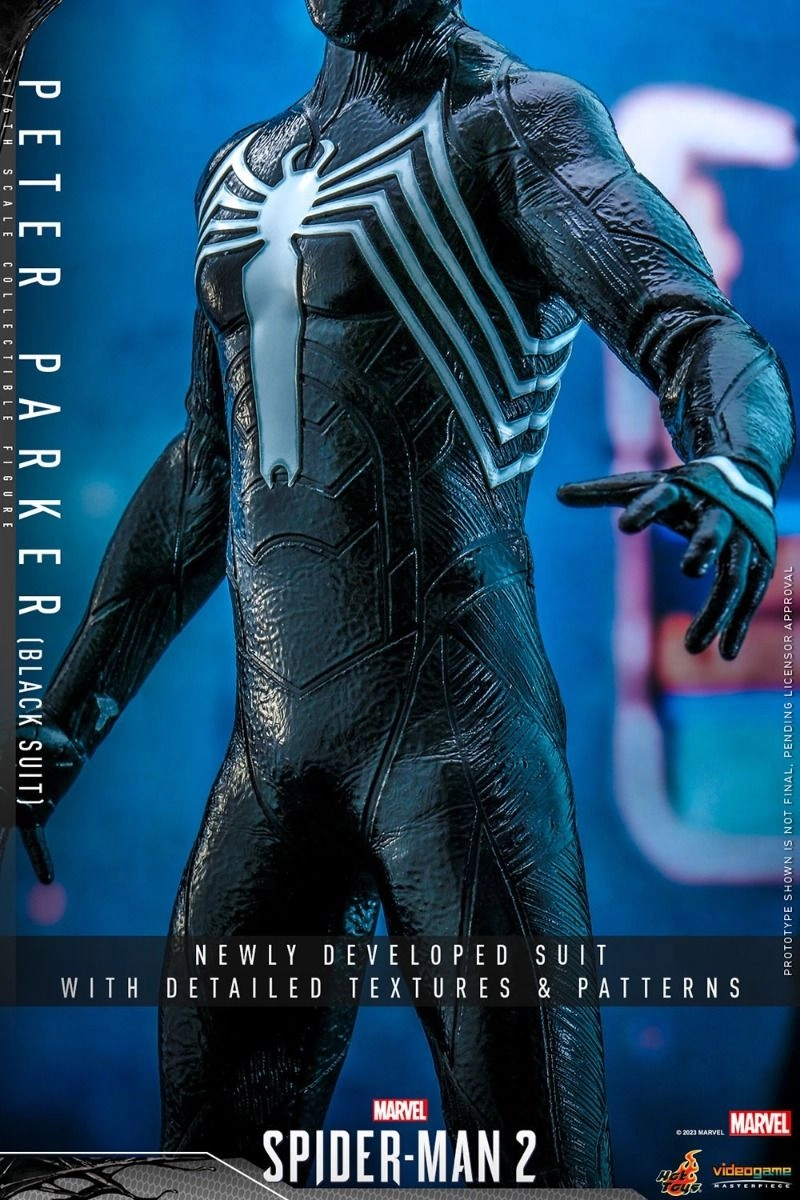 Peter Parker (Black Suit) Sixth Scale Collectible Figure - Marvel