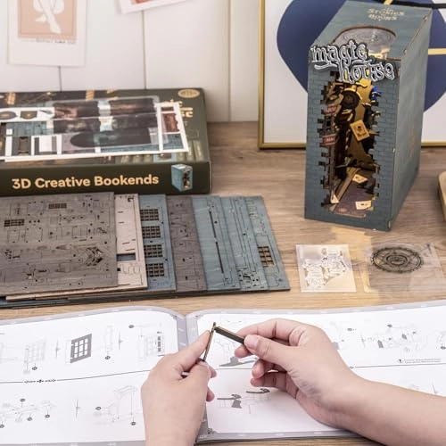 Book Nook Kit - 216 pcs Building