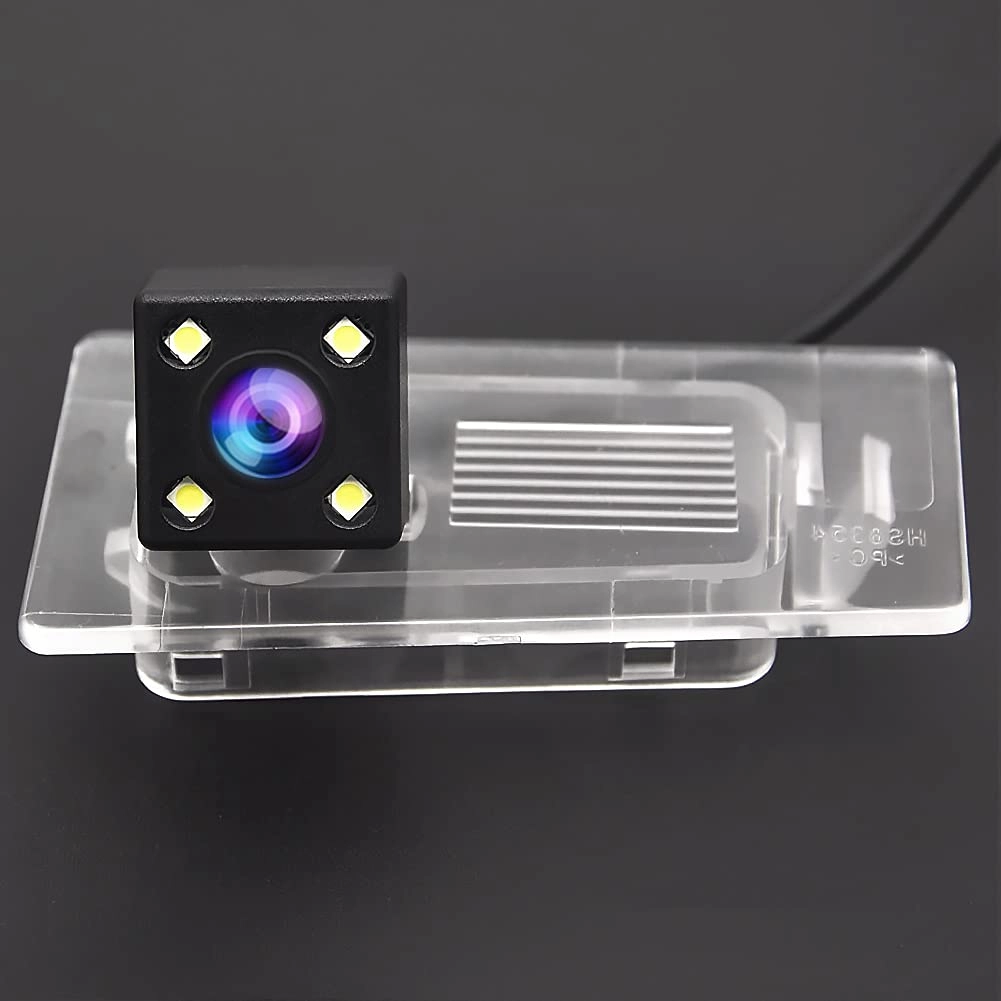 Rear View Reverse Backup Tracks Camera - 728 x 512