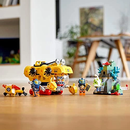 City Ocean Exploration Submarine (60264) - Underwater Drone 4 Minifigures