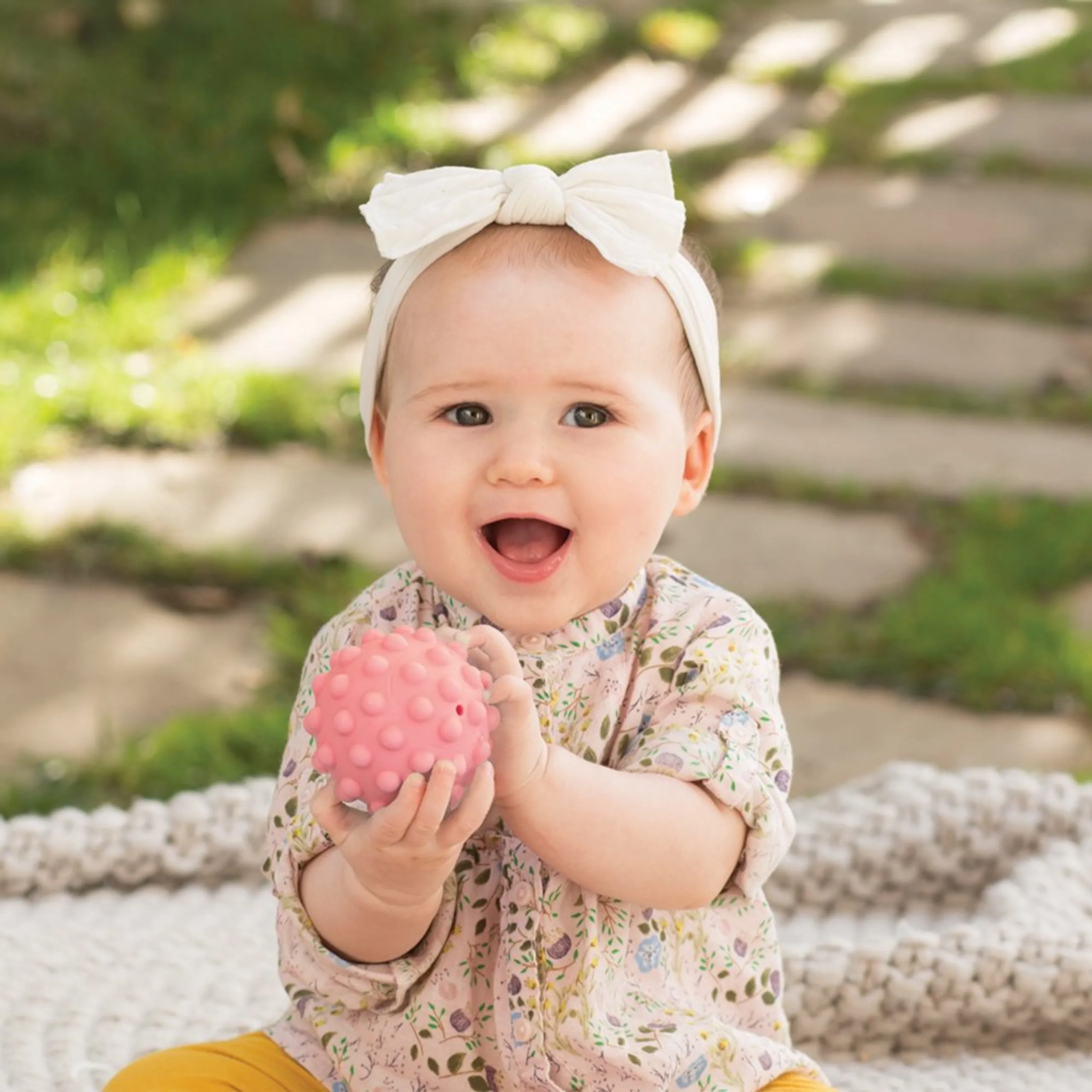 Textured Muliti-Ball Set - Suitable for 6 months and above 6-piece