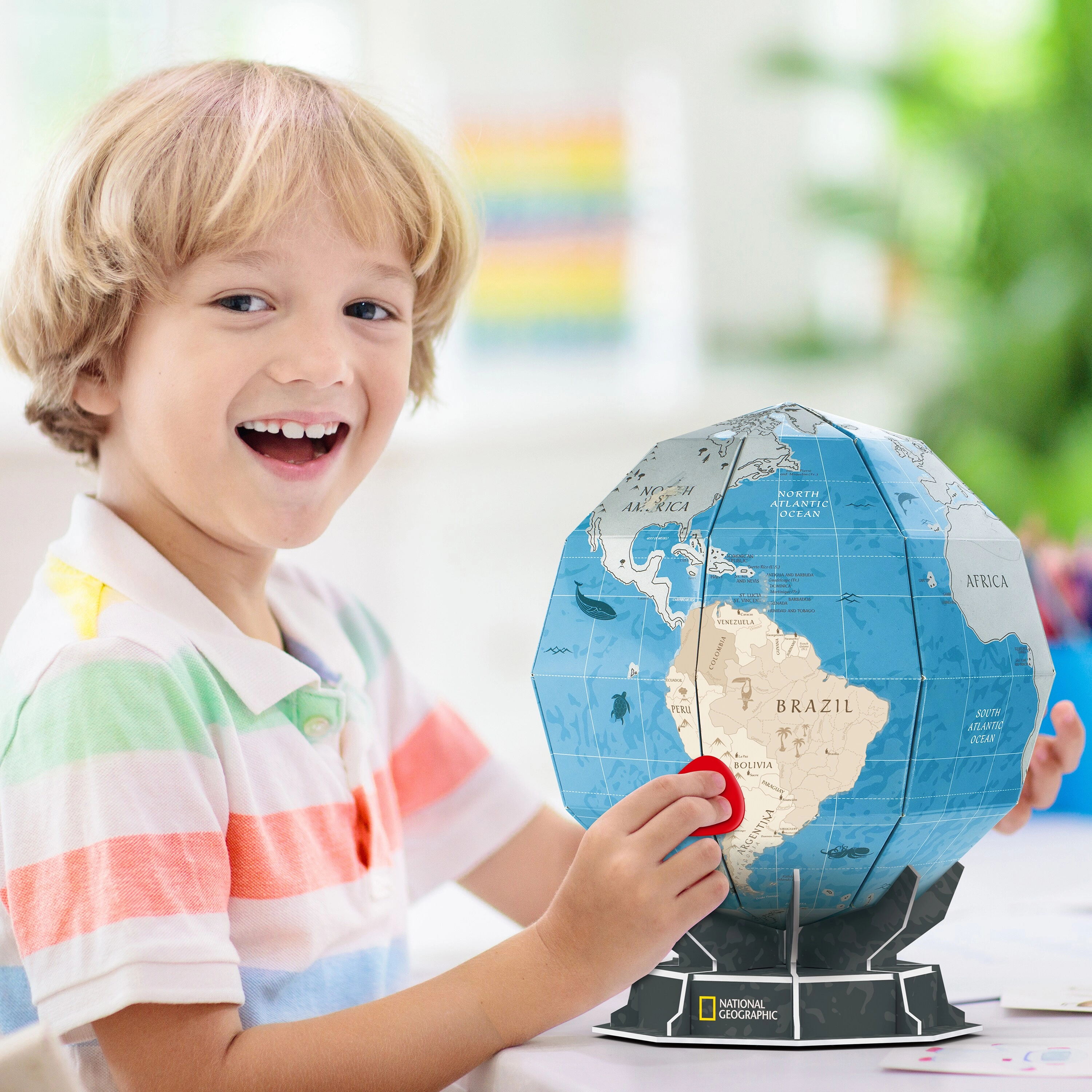 National Geographic Scratch Globe 3D Puzzle (DS1082H) - 31 pcs, LED