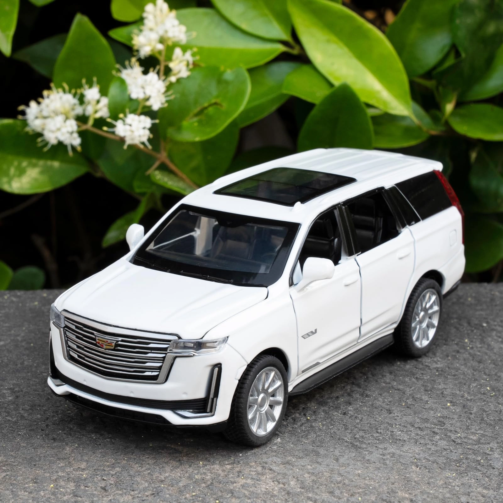 Escalade SUV - 1:32 1pcs
