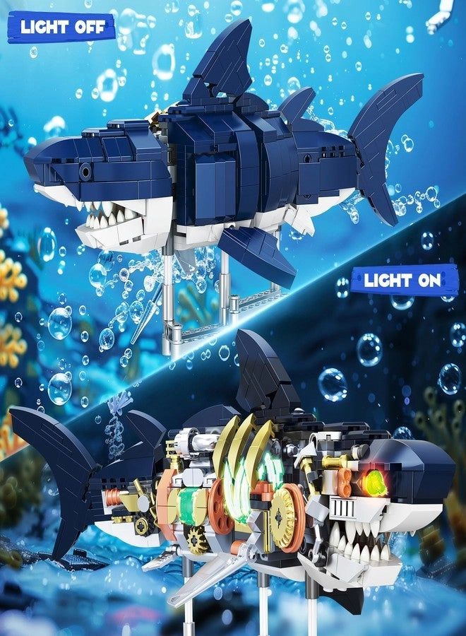 Shark Building Block Set - 666 pcs