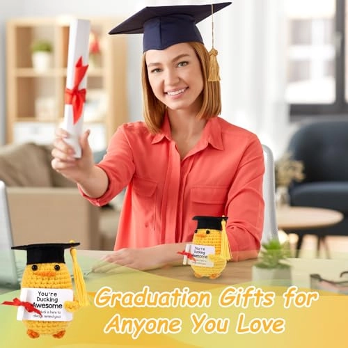 Graduation Duck - 9 x 6 x 5 cm