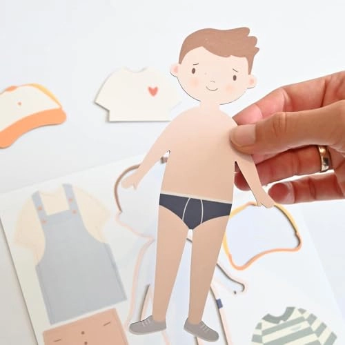 Silhouette to dress up - 3 years 3 silhouettes 28 magnets