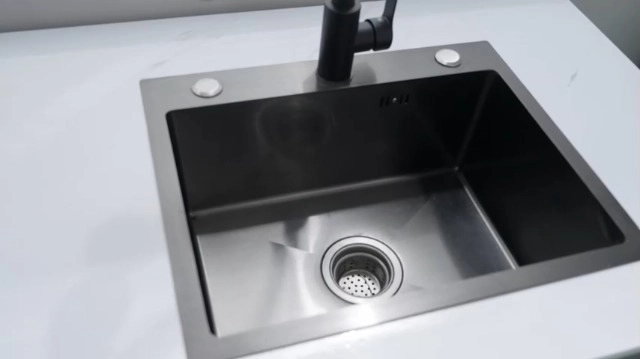 Handheld Pressurized Steam Cleaner - 350 Milliliters