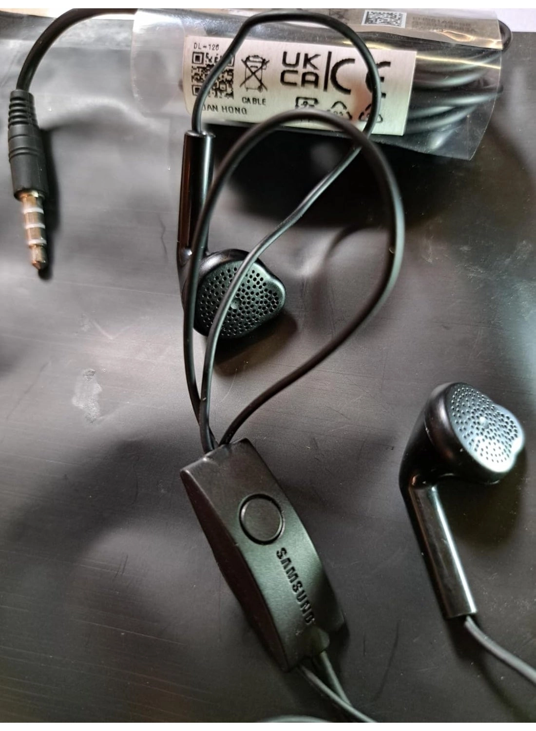 Universal 3.5mm Wired Earphones