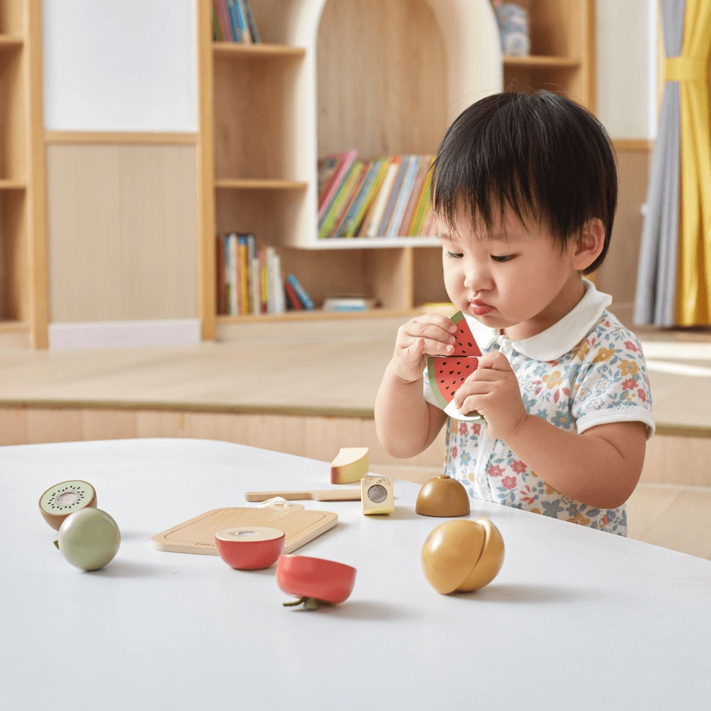 Wooden Cutting Fruits Play Set - 18 months 8 Pcs
