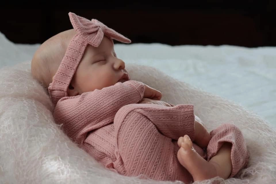 Reborn Doll - 18"/48cm Soft Silicone vinyl Pink Ages 3+