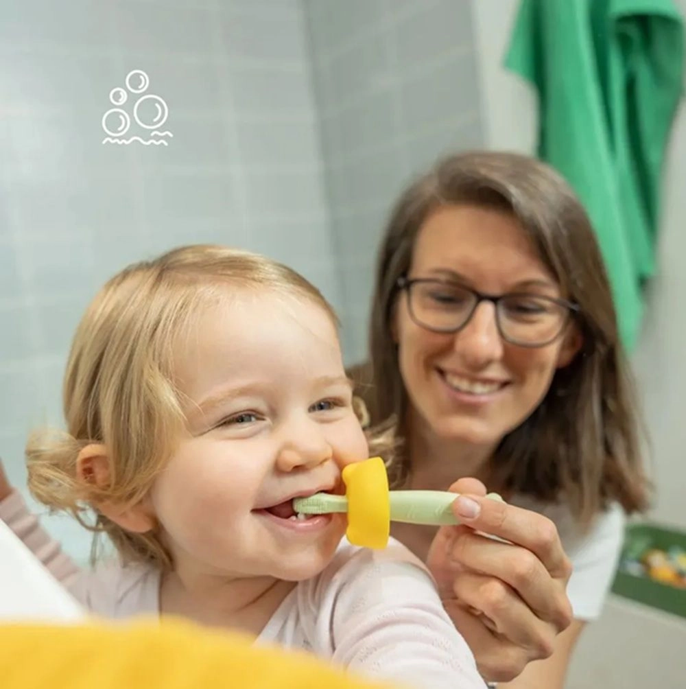 Baby Progressive Silicone Toothbrush - Light Green 0 months+