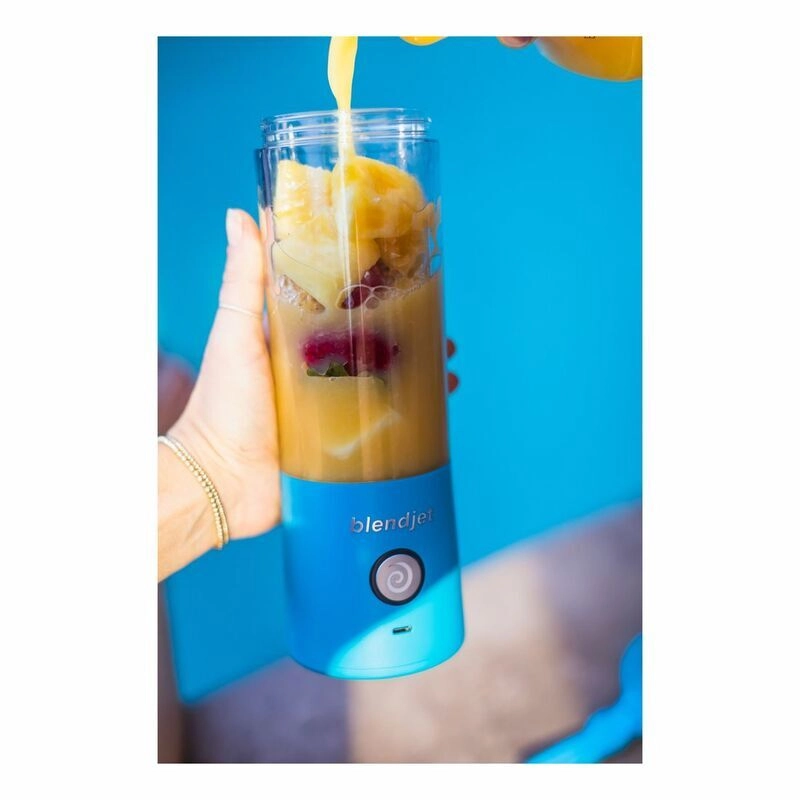 V2 Portable Blender - Compact portable design USB-C rechargeable BPA-free construction
