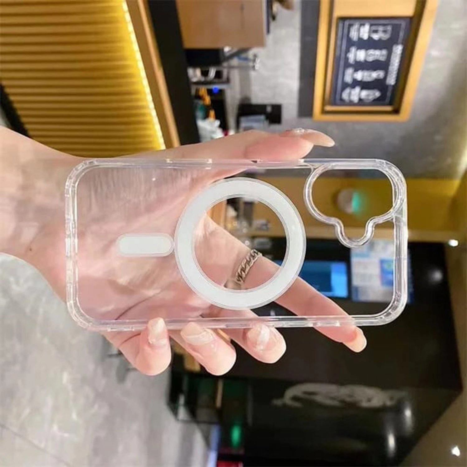 MagSafe Case Clear Case for iPhone 16