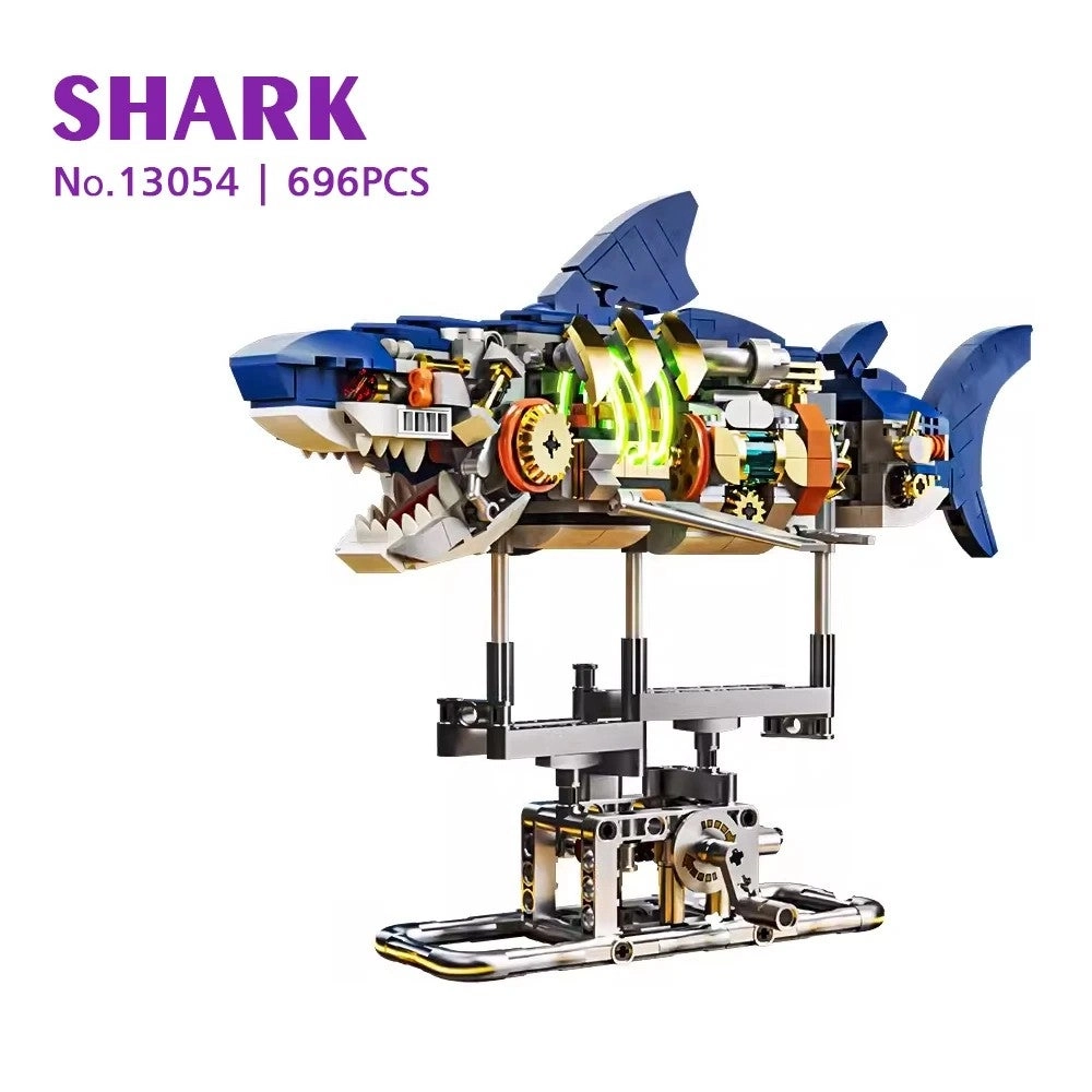 Bluejw Mechanical Shark - 696 pcs