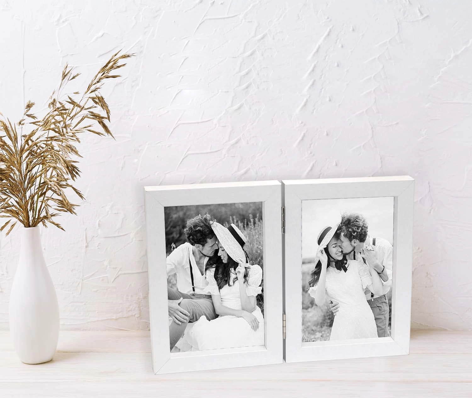 Hinged Double Photo Frame - 4x6'' 2