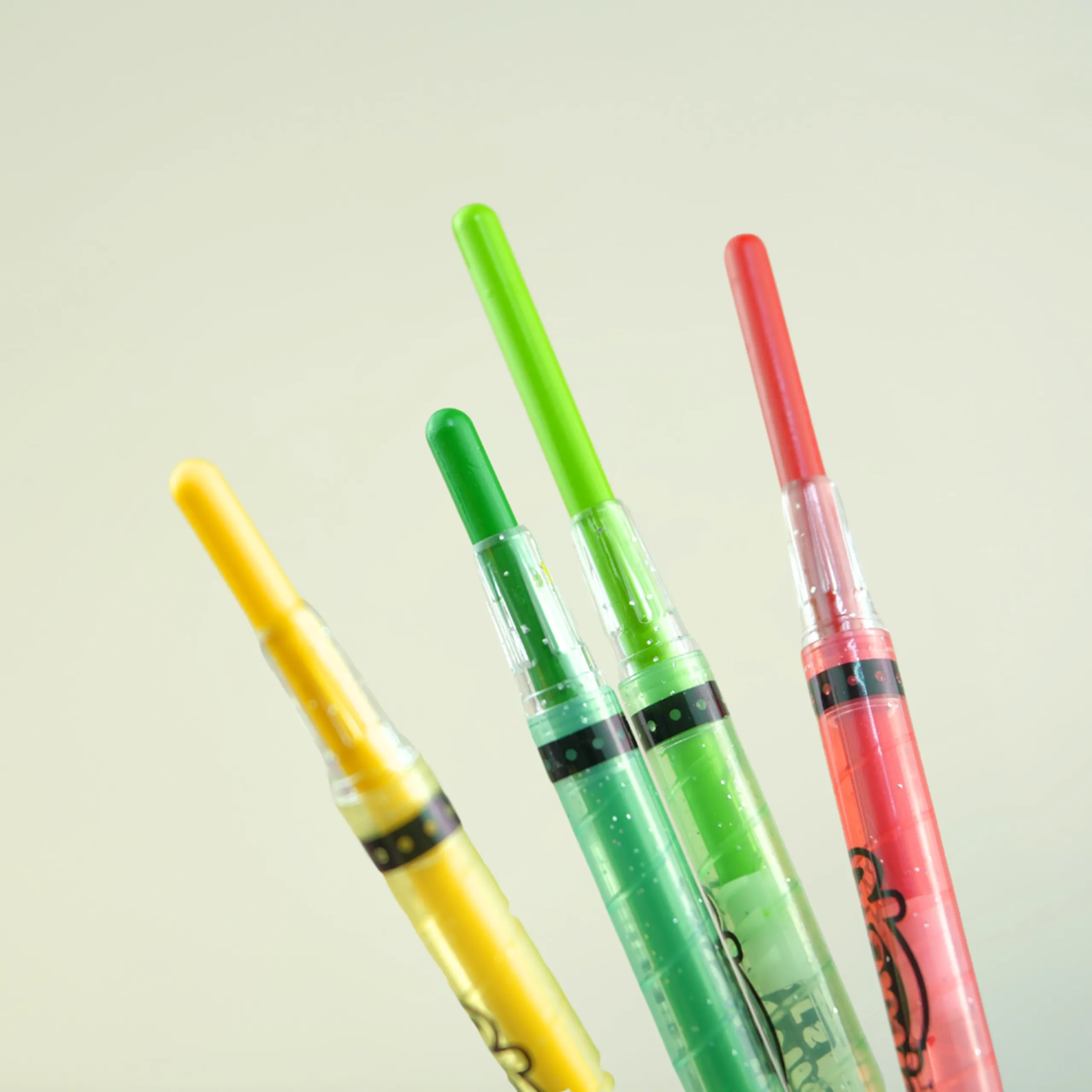 Atomic Arts Twist Crayons - 12 Pcs