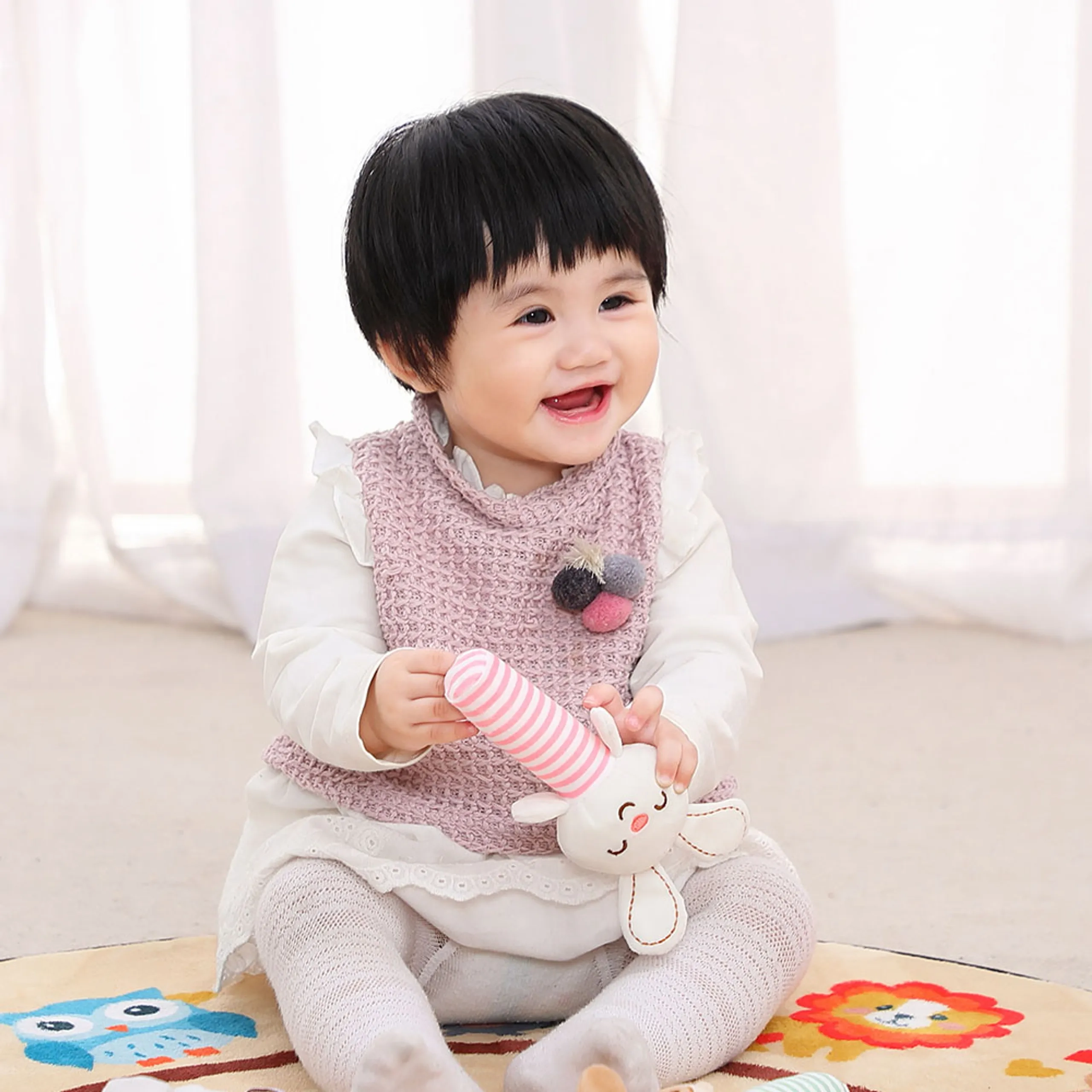 Stuffed Animal Rattle Bar Toy - 3 months Soft plush Rabbit