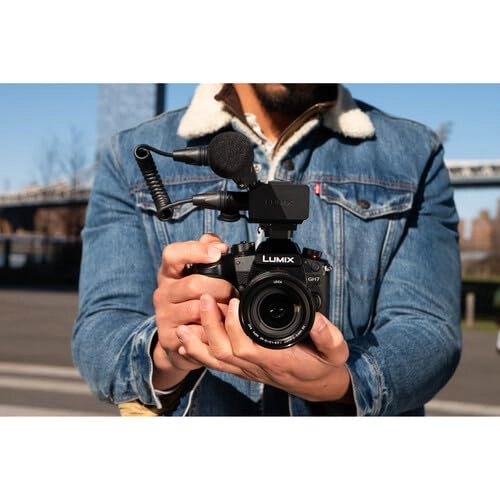 DC-GH7LK + SF-M Tough Series + Photo Editing Software + Soft Bag + DMW-BLK22 + Memory Card Reader + External Charger