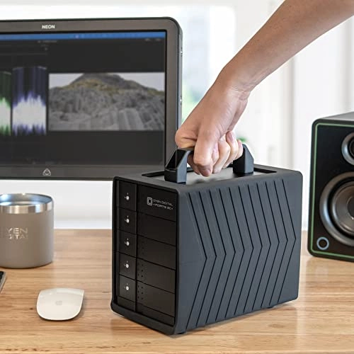 Fortis 5C - USB-C 10Gbps Serial ATA-600 3.5 Inches