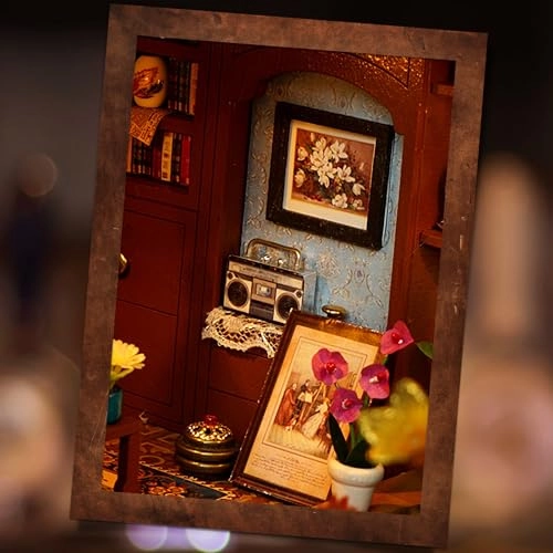 Miniature Dollhouse Kit - DIY Assembly Required