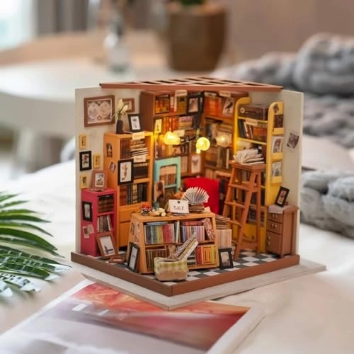 DIY Miniature Dollhouse Kit - Sam's Bookstore 1:24 Scale