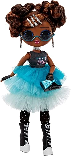 Miss Glam Fashion Doll - 20 surprises 5 different looks